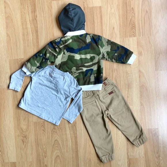 EUC 7 For All Mankind Baby Boy Set-Camo Jacket, Gray Shirt and Khaki Pants - Picture 2 of 13